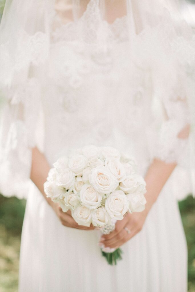 wedding photographer capturing bridal florals